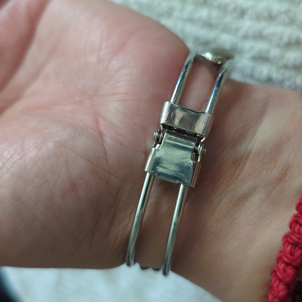 ~ Bracelet - Picture 7 of 14